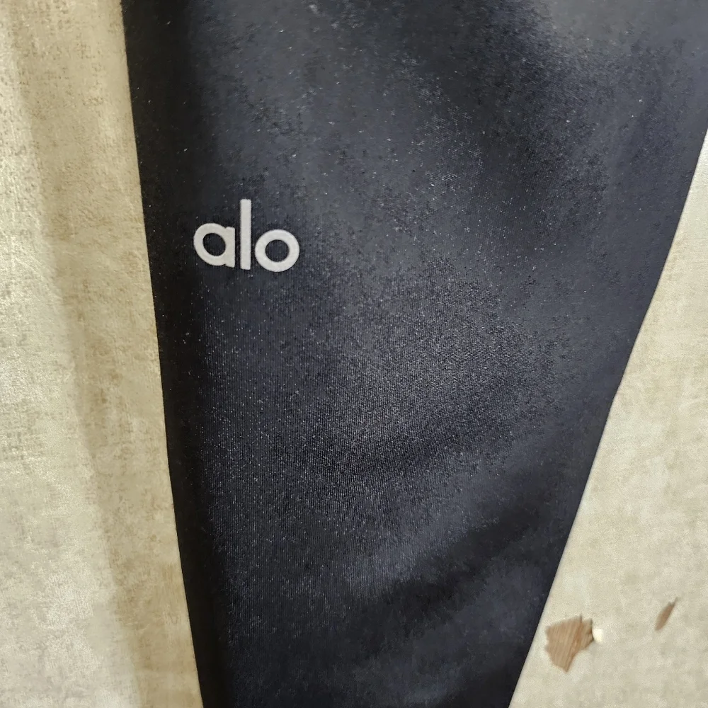 Alo Yoga Thrill Seeker High Waisted Leggings Zip Faux Pockets